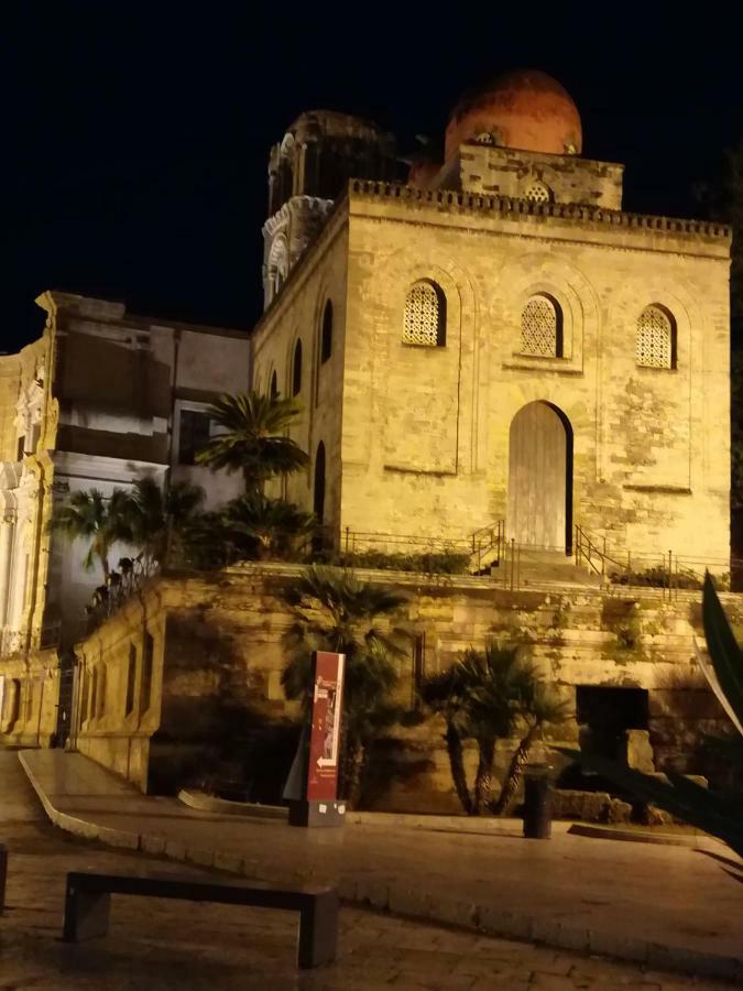 Cattedrale-Bonello73 Apartment ปาแลร์โม ภายนอก รูปภาพ